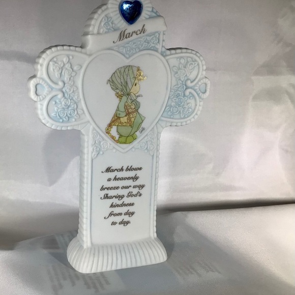 PRECIOUS MOMENTS 1995 March cross aquamarine - Picture 10 of 15